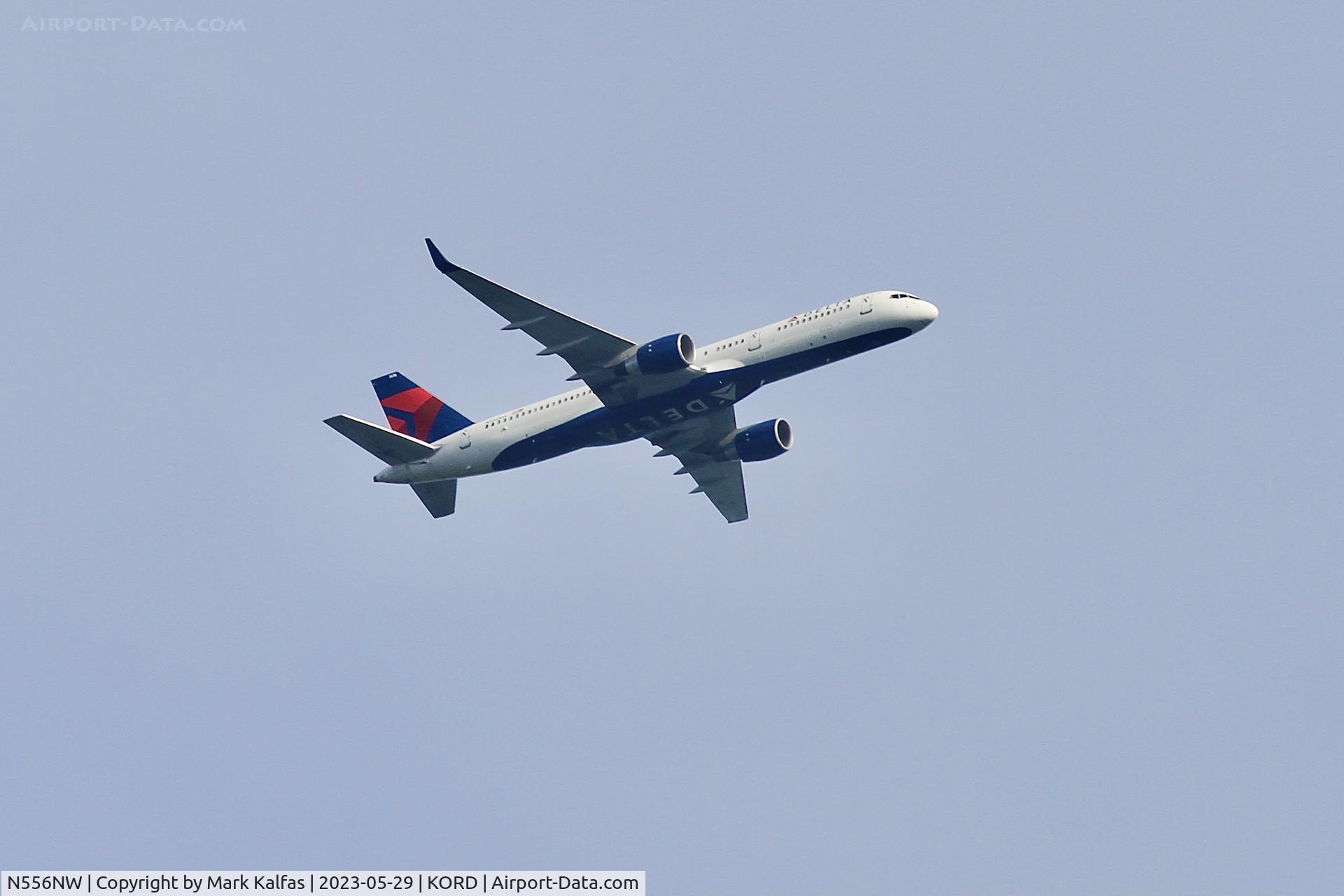 N556NW, 2002 Boeing 757-251 C/N 33392, Delta Boeing 757-251 / B752 N556NW operating as DL2879 ATL-ORD