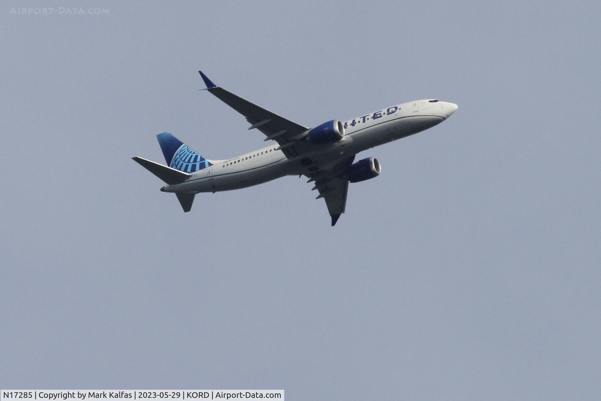 N17285, 2022 Boeing 737-8 MAX C/N 61853, United Airlines Boeing 737-8 MAX / B38M N17285 operating as UA1535 CMH-ORD