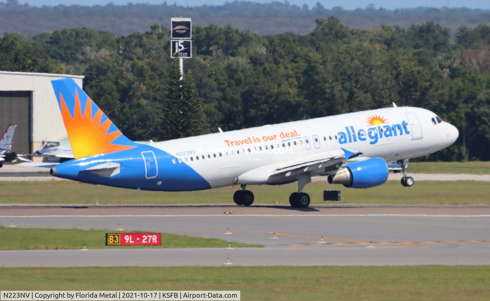 N223NV, 2001 Airbus A320-214 C/N 1540, AAY A320 zx