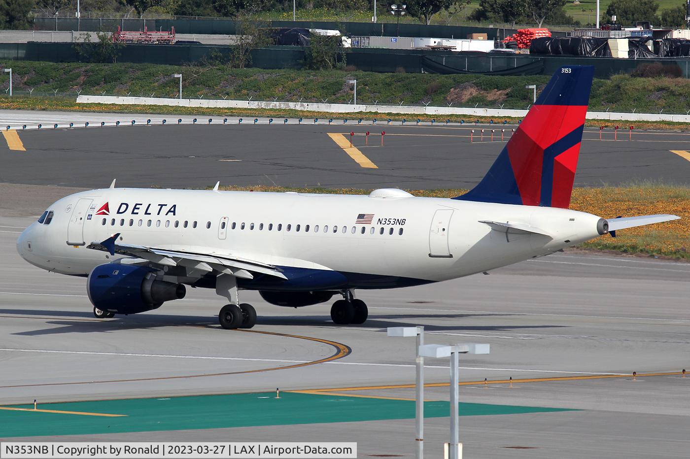 N353NB, 2002 Airbus A319-114 C/N 1828, at lax