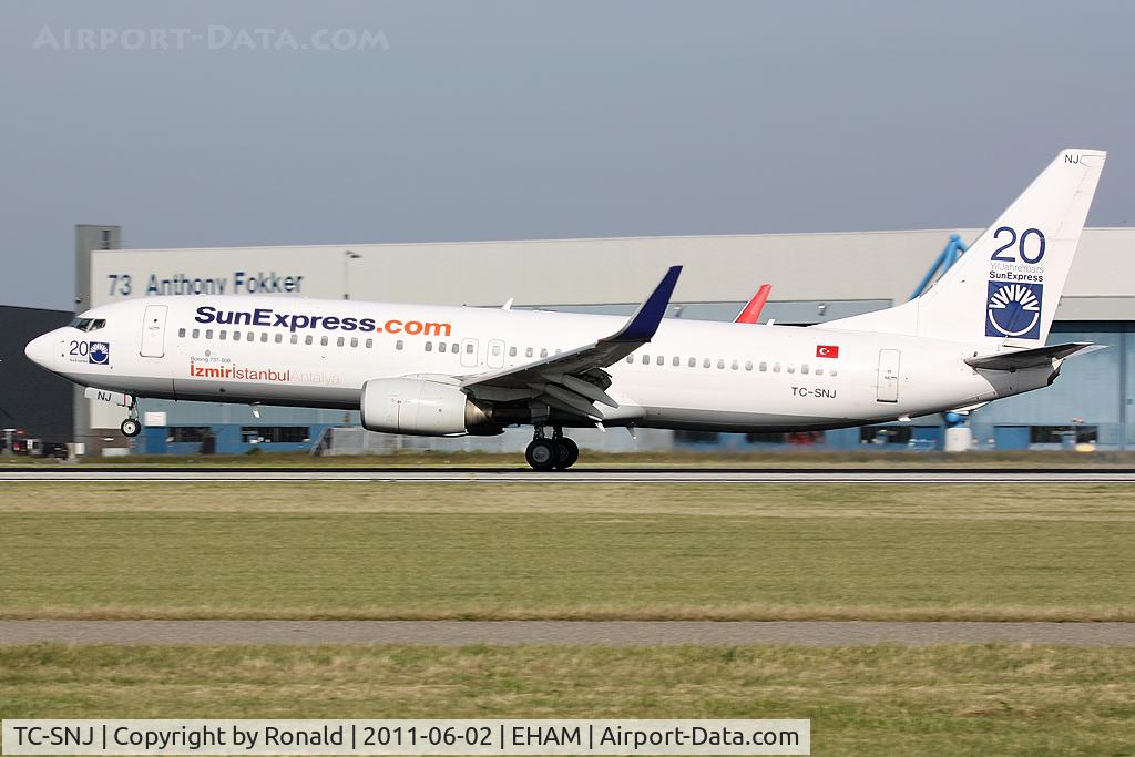 TC-SNJ, 2005 Boeing 737-86J C/N 30827, at spl