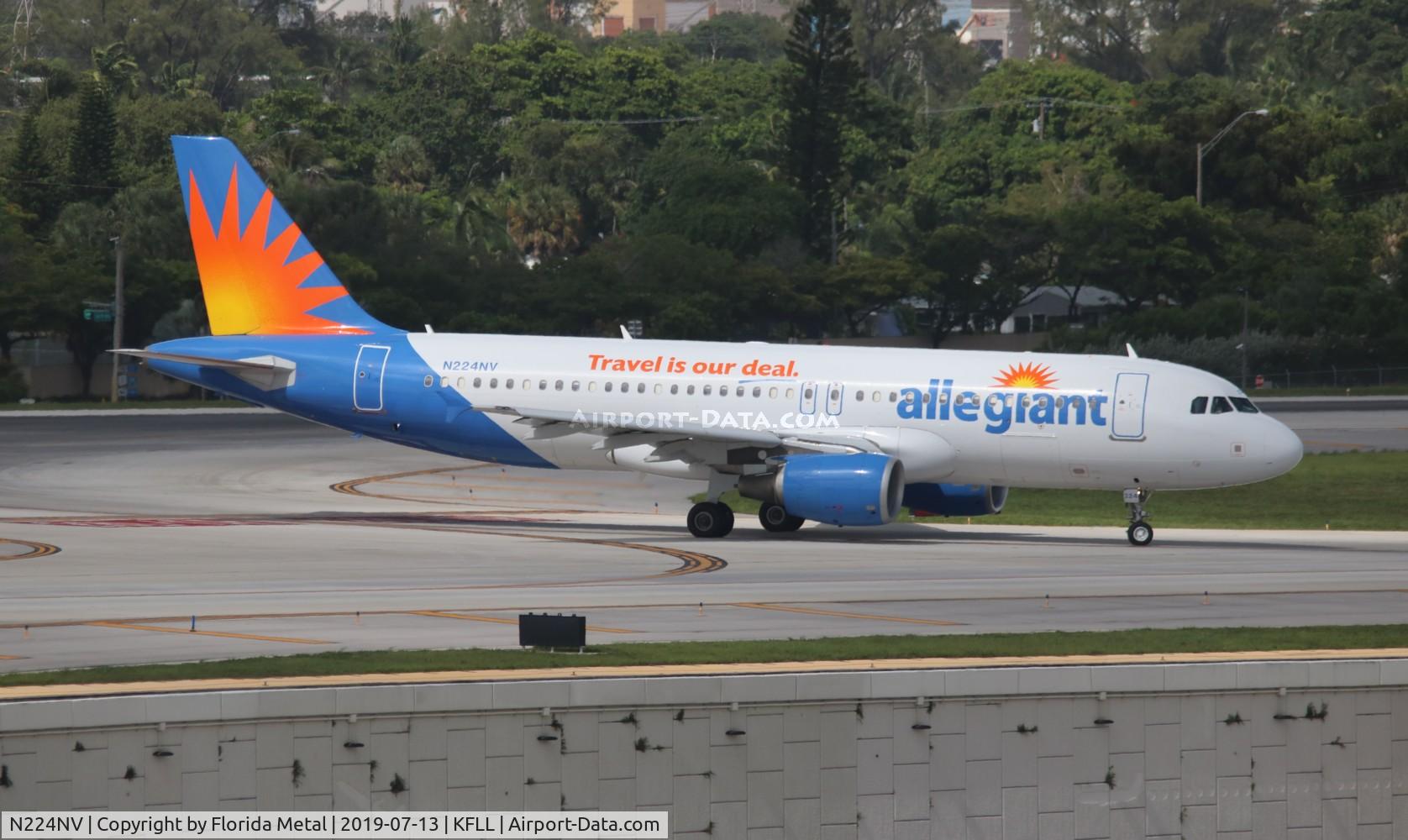 N224NV, Airbus A320-214 C/N 1694, AAY A320 zx