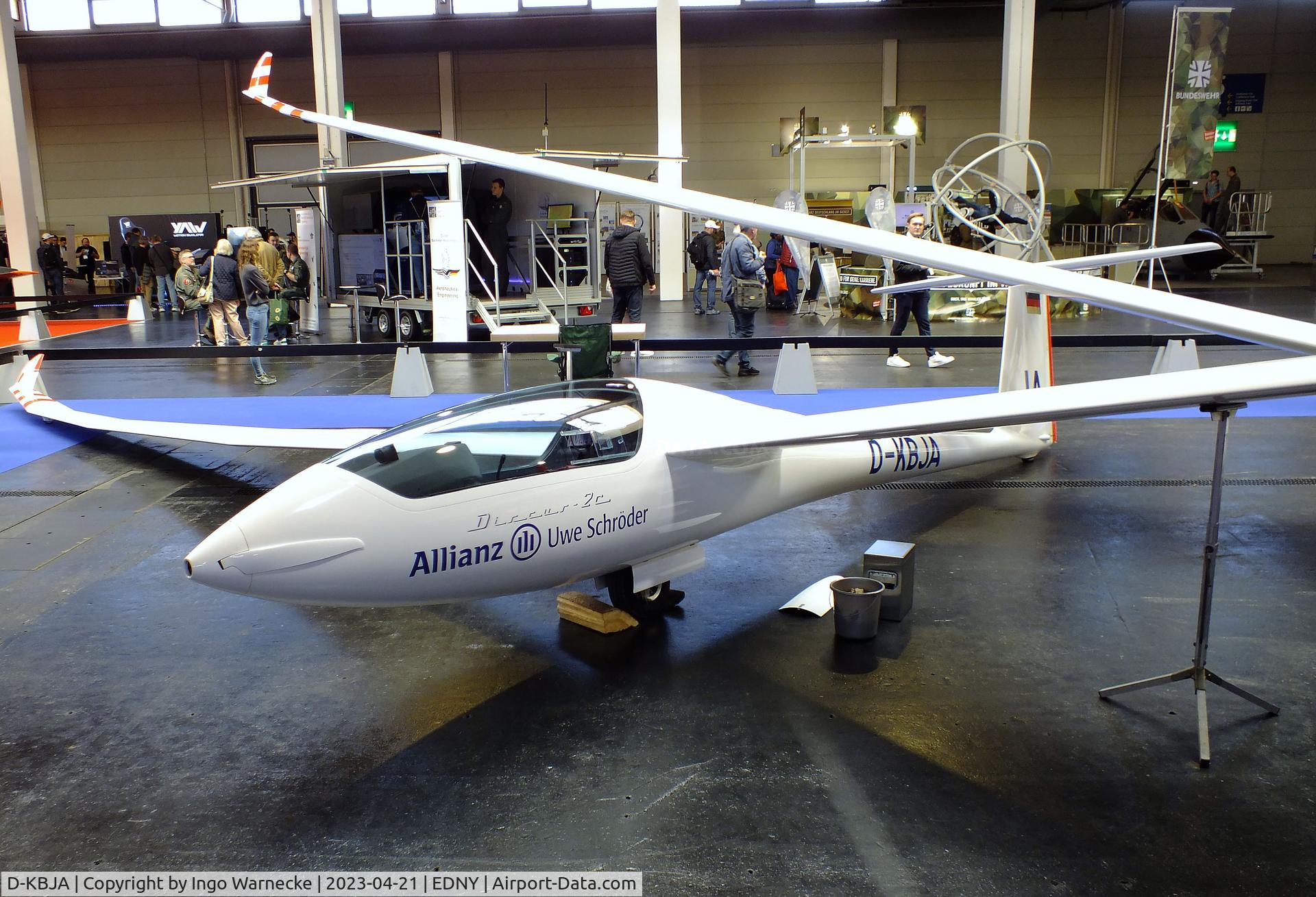 D-KBJA, Schempp-Hirth Discus 2C FES C/N 7, Schempp-Hirth Discus 2C FES (Front electric sustainer) at the AERO 2023, Friedrichshafen