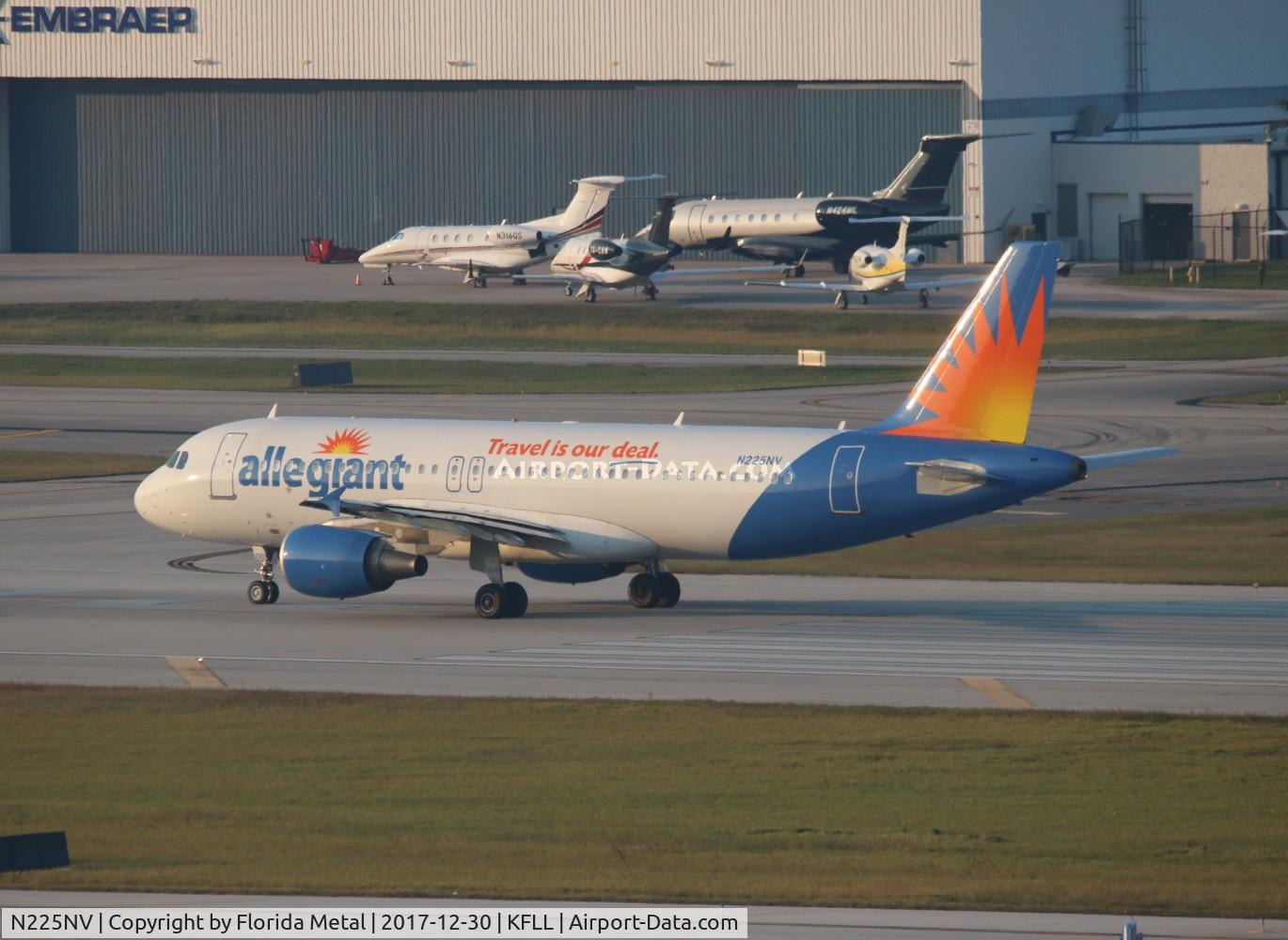 N225NV, 1997 Airbus A320-214 C/N 0706, AAY A320 zx
