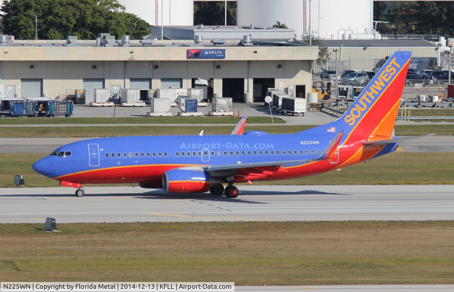 N225WN, 2005 Boeing 737-7H4 C/N 34333, SWA 737 canyon zx