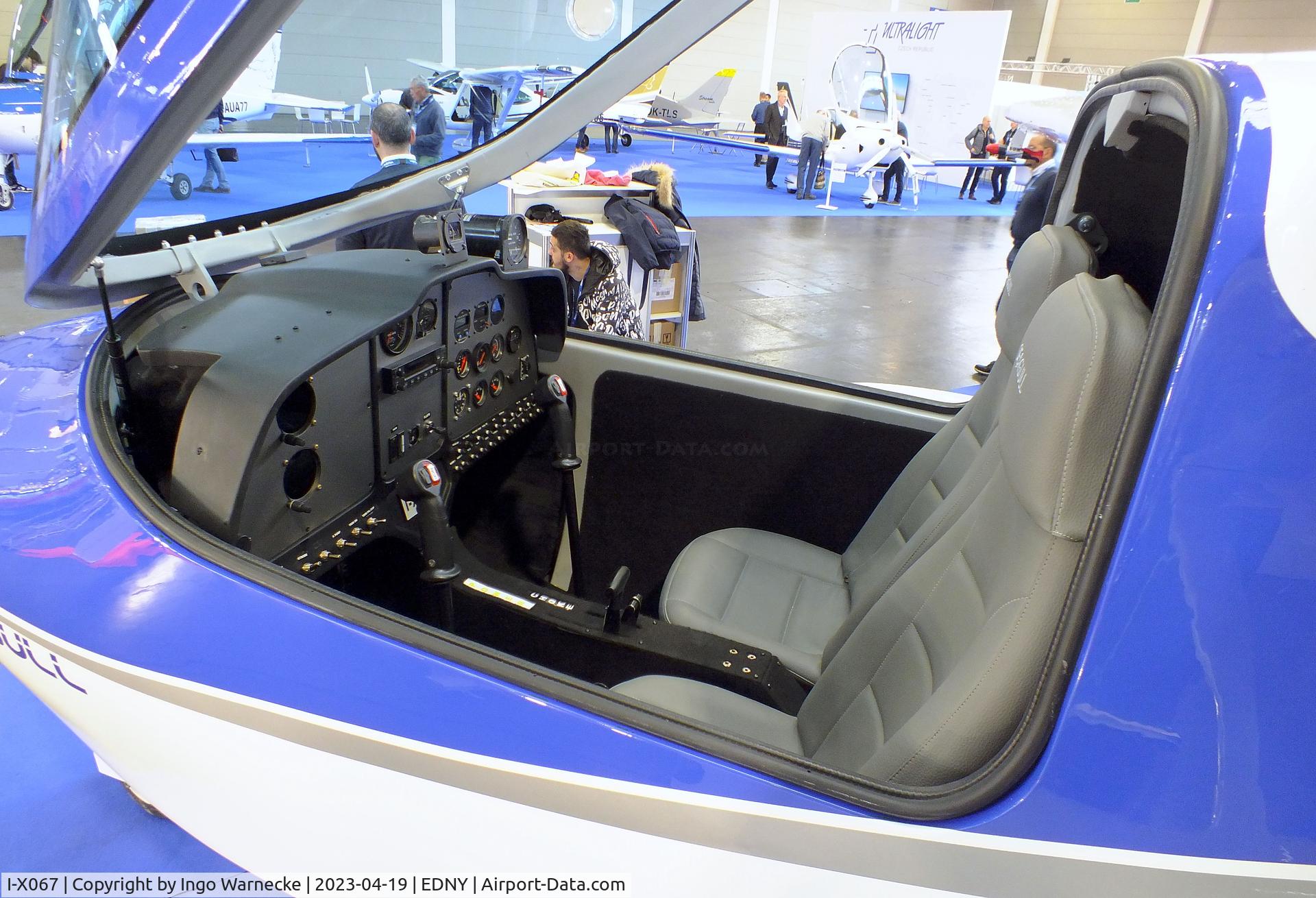 I-X067, Novotech Seagull 207 C/N not found_I-X067, Novotech Seagull 207 amphibian at the AERO 2023, Friedrichshafen #c