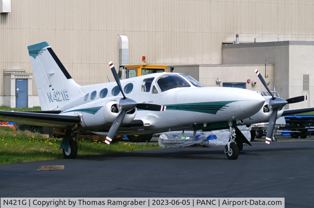 N421G, Cessna 421C Golden Eagle C/N 421C0664, private Cessna 421C