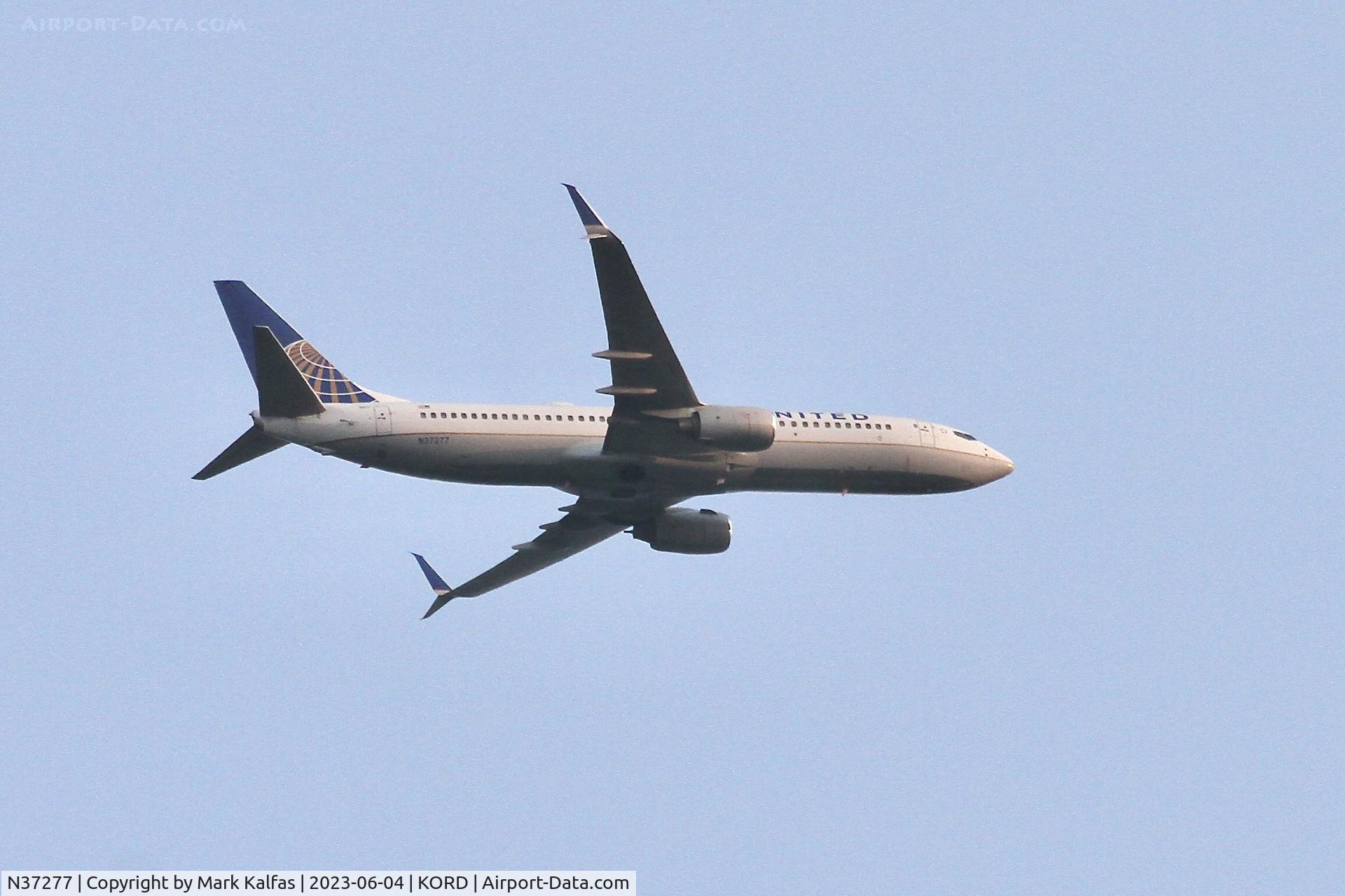 N37277, 2002 Boeing 737-824 C/N 31595, United Airlines B738 N37277 UA714 DCA-ORD