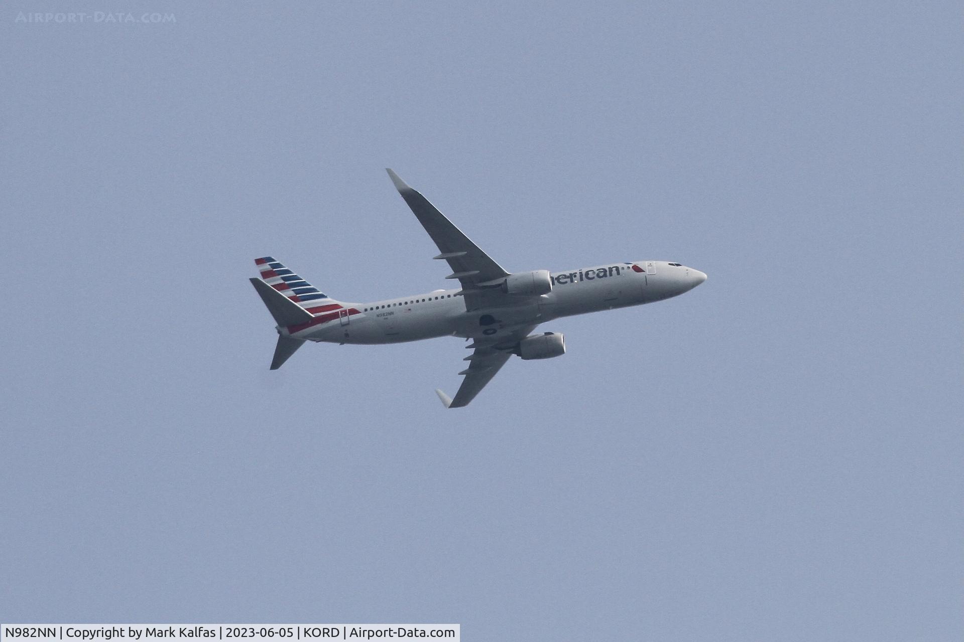 N982NN, 2015 Boeing 737-823 C/N 31231, American Airlines B738, N982NN AA282 MBJ-ORD,