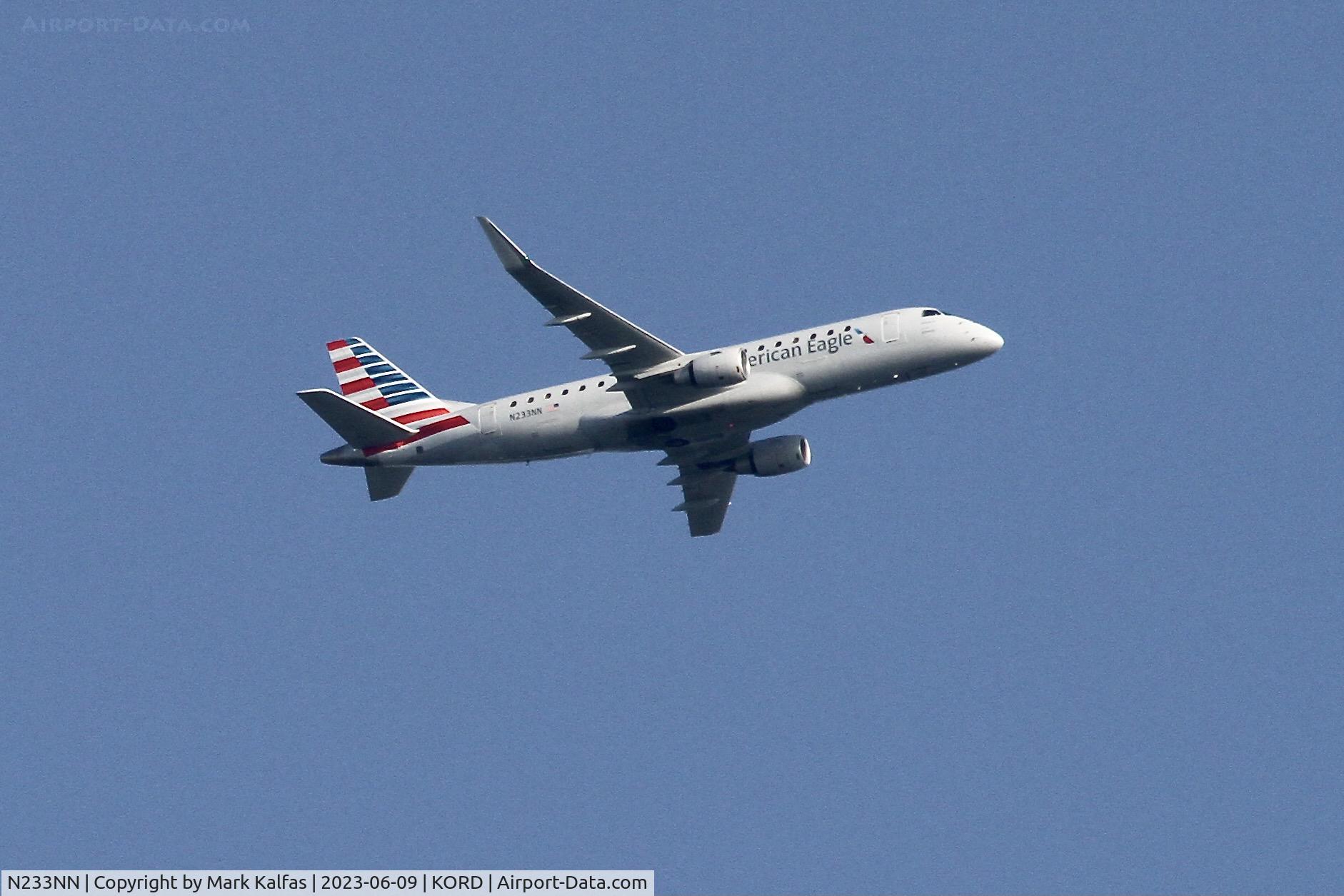 N233NN, 2016 Embraer 175LR (ERJ-170-200LR) C/N 17000561, Envoy/American Eagle E75L N233NN ENY4170 CLE-ORD