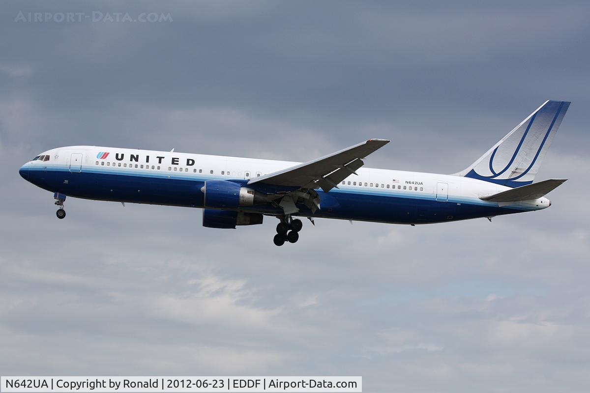 N642UA, 1991 Boeing 767-322 C/N 25092, at fra