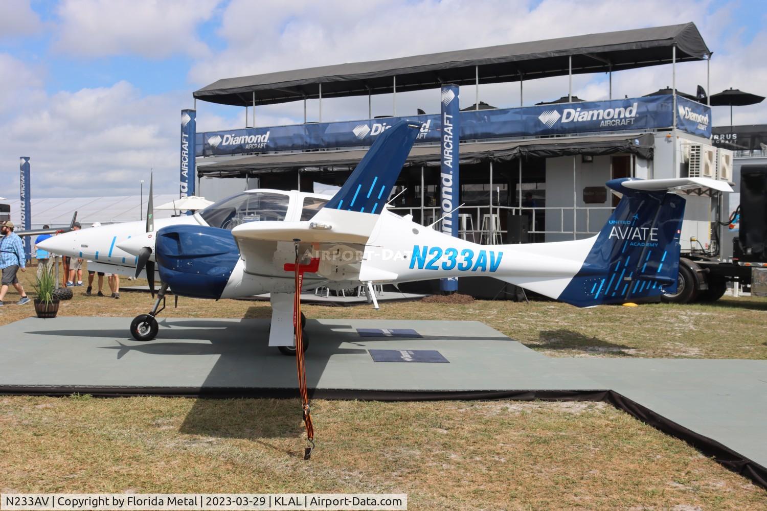 N233AV, 2023 Diamond DA 42 NG C/N 42.N498, DA42 zx