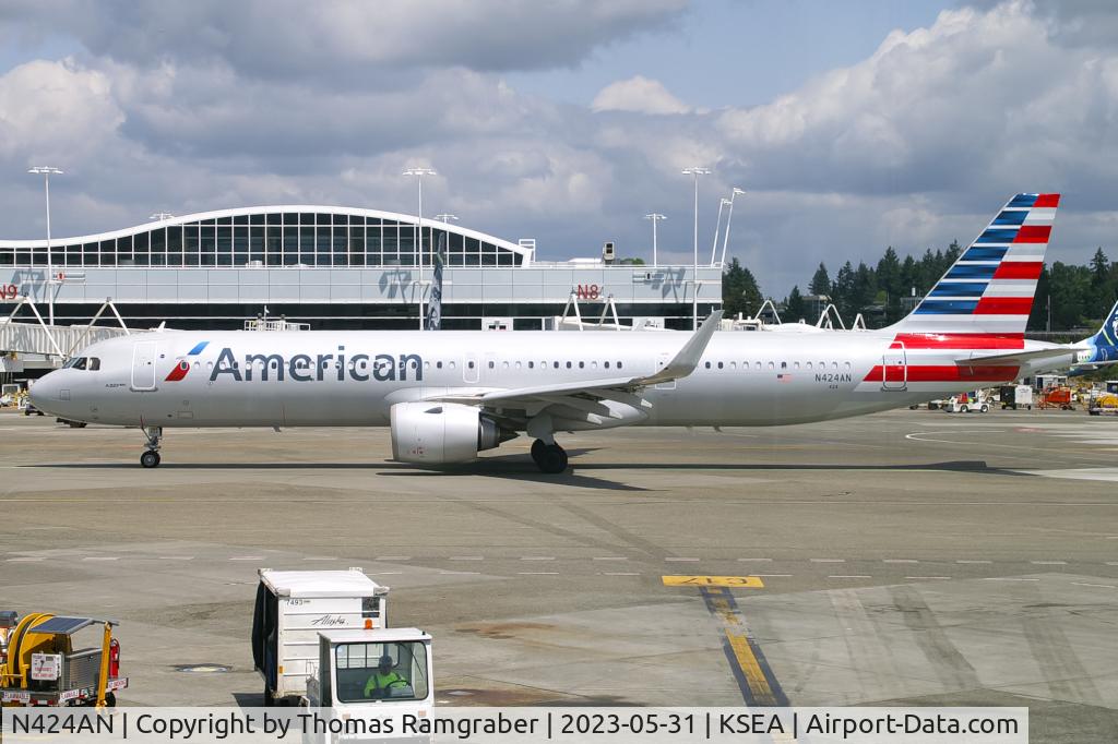 N424AN, 2020 Airbus A321-253NX C/N 10141, American Airlines Airbus A321Neo