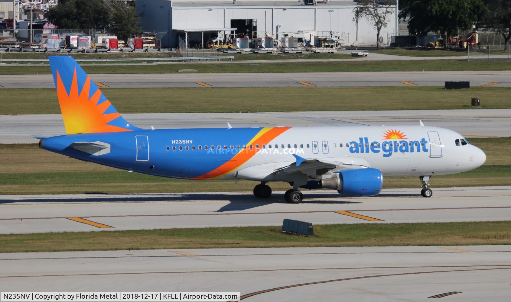 N235NV, 1999 Airbus A320-214 C/N 1130, AAY A320 zx