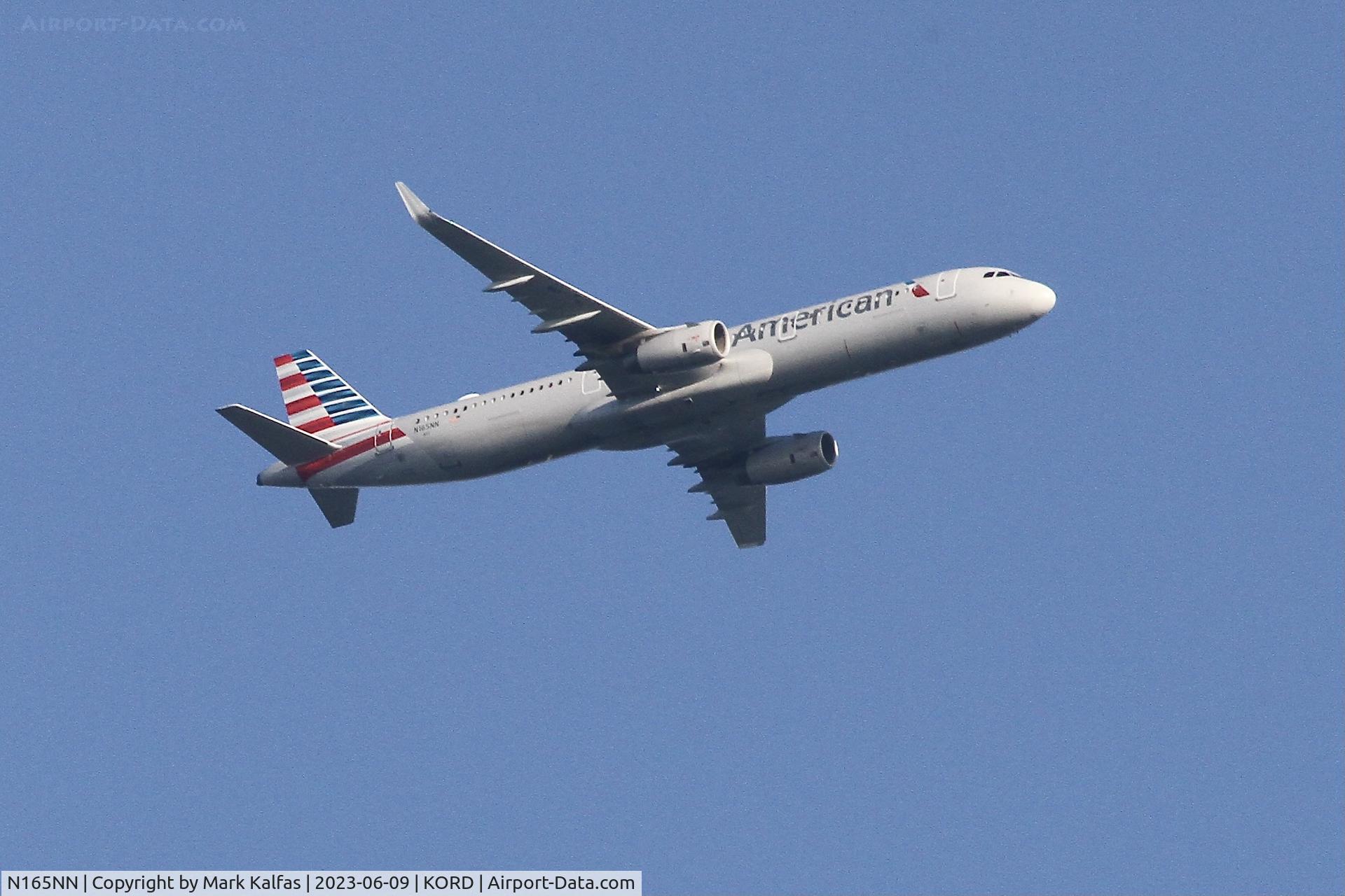 N165NN, 2016 Airbus A321-231 C/N 6956, American Airlines A321 N165NN, operating as AA865 from PHL to ORD