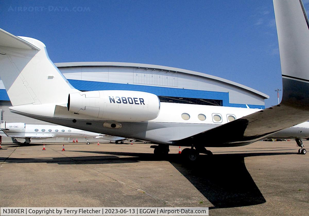 N380ER, 2015 Gulfstream Aerospace G650 (G-VI) C/N 6166, at Luton Airport