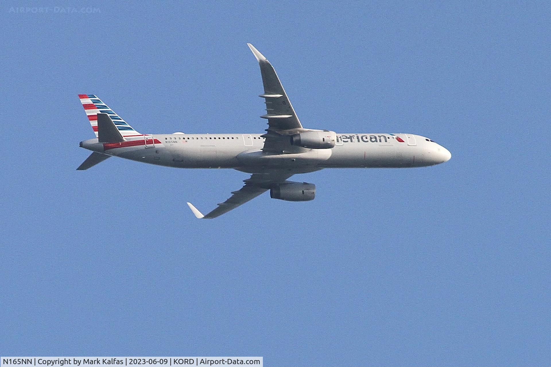 N165NN, 2016 Airbus A321-231 C/N 6956, American Airlines A321 N165NN operating as AA865 PHL to ORD