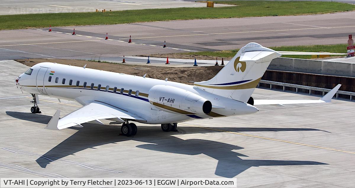 VT-AHI, Bombardier BD-700-1A11 Global 6000 C/N 9651, At Luton Airport