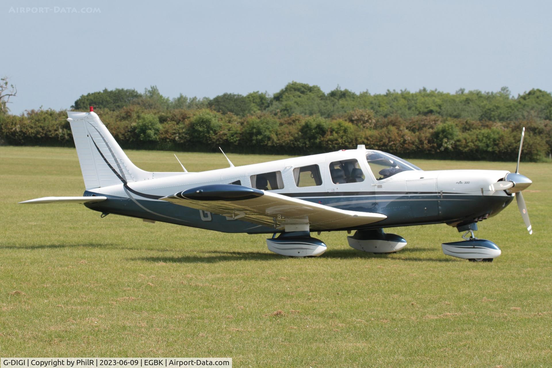 G-DIGI, 1979 Piper PA-32-300 Cherokee Six Cherokee Six C/N 32-7940224, G-DIGI 1979 Piper PA-32 Cherokee Six AeroExpo Sywell