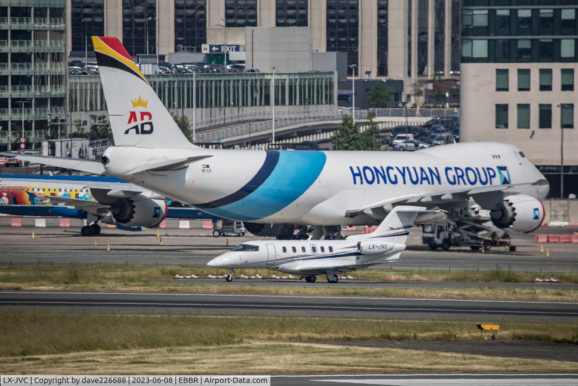 LX-JVC, 2019 Pilatus PC-24 C/N 142, Taxi for runway 07R
