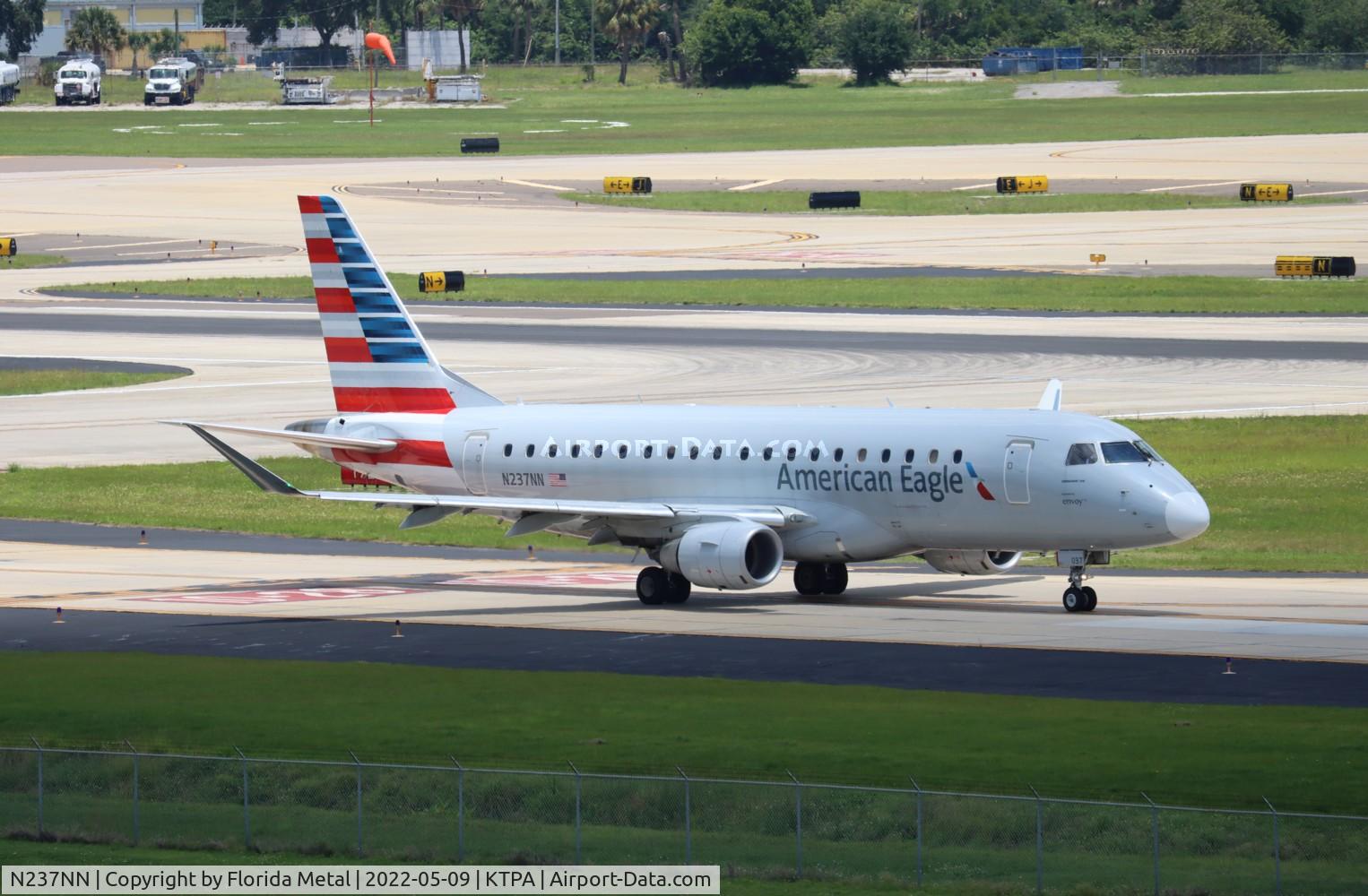 N237NN, 2016 Embraer 175LR (ERJ-170-200LR) C/N 17000575, Envoy/Eagle E175 zx