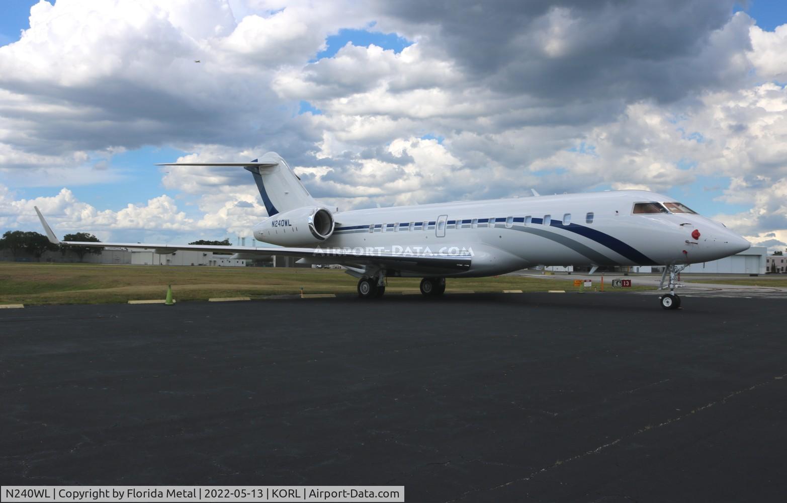 N240WL, Bombardier BD700-1A10 Global Express C/N 9696, Global Express zx