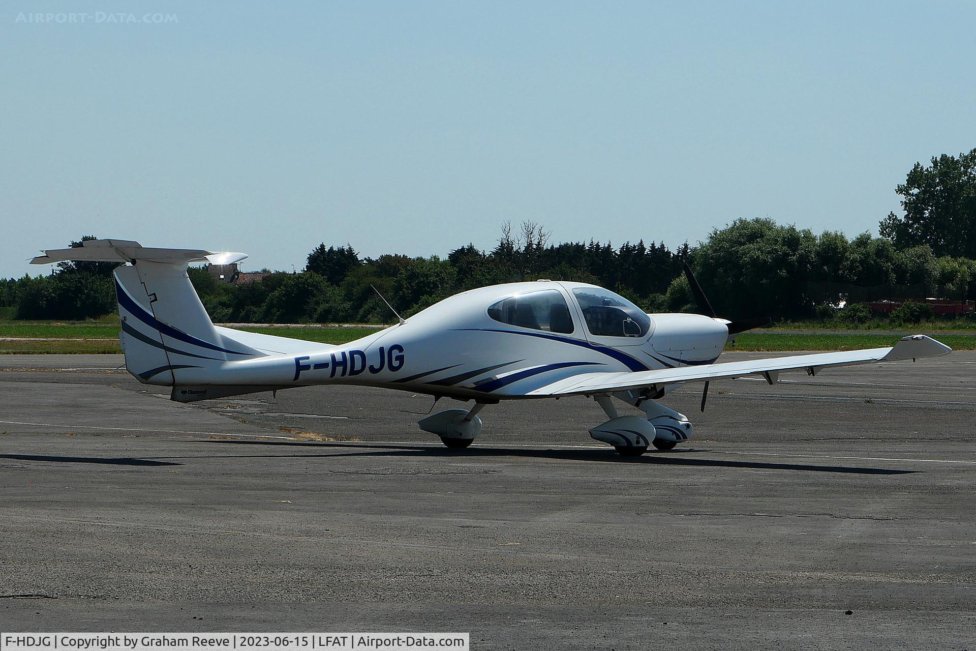 F-HDJG, 2003 Diamond DA-40D Diamond Star C/N D4.036, Parked at Le Touquet.