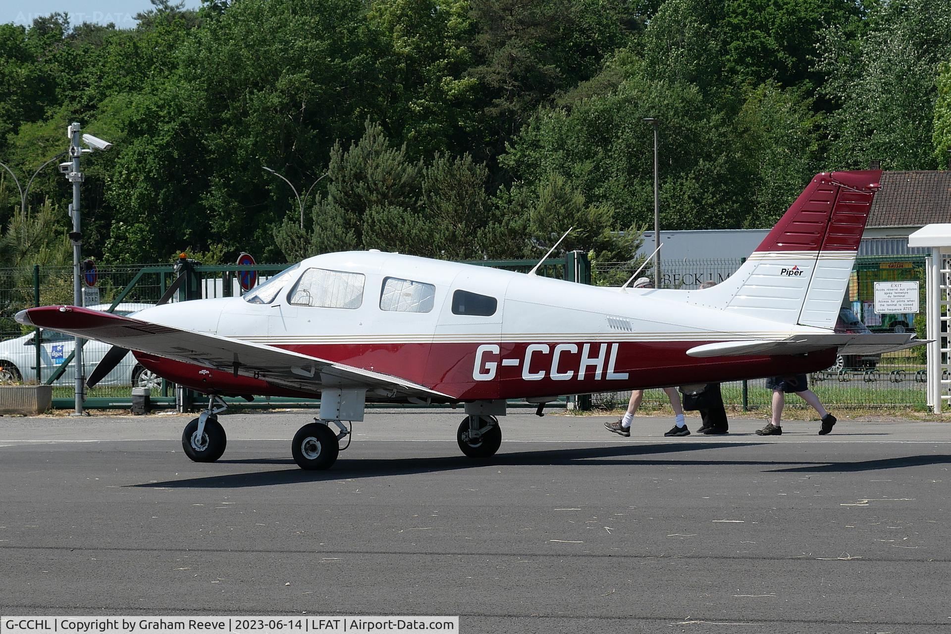 G-CCHL, 1998 Piper PA-28-181 Cherokee Archer III C/N 2843176, Parked at Le Touquet.