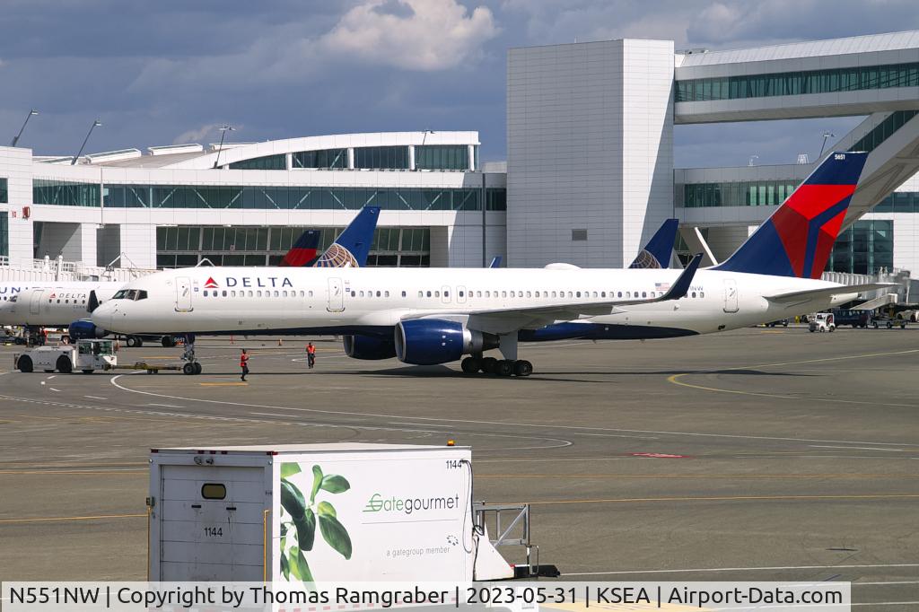 N551NW, 2001 Boeing 757-251 C/N 26498, Delta Air Lines Boeing 757-200