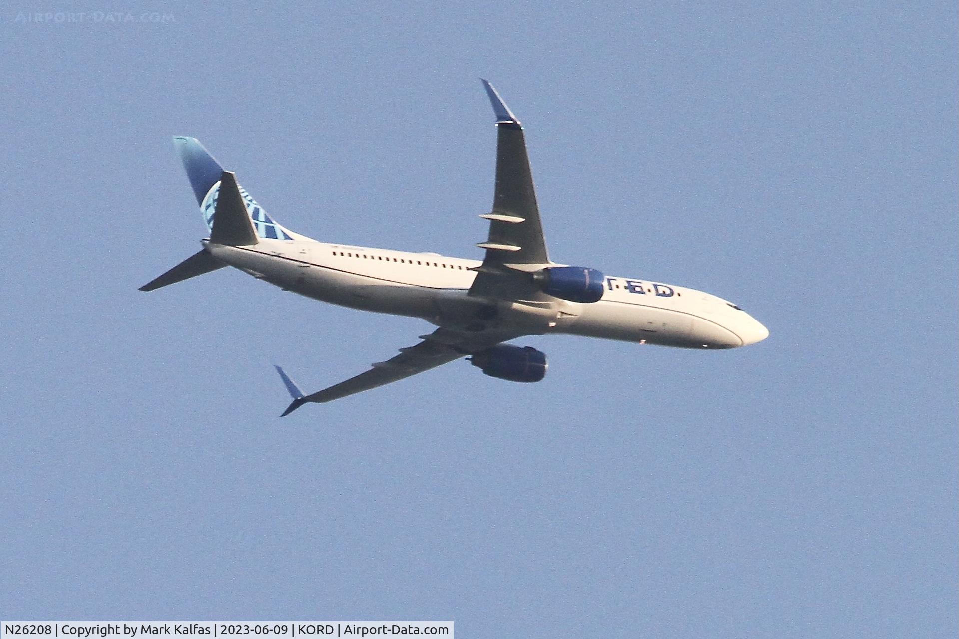 N26208, 2000 Boeing 737-824 C/N 30580, United Airlines Boeing 737-824/ B738 N26208 operating as UA2259 from MCO to ORD
