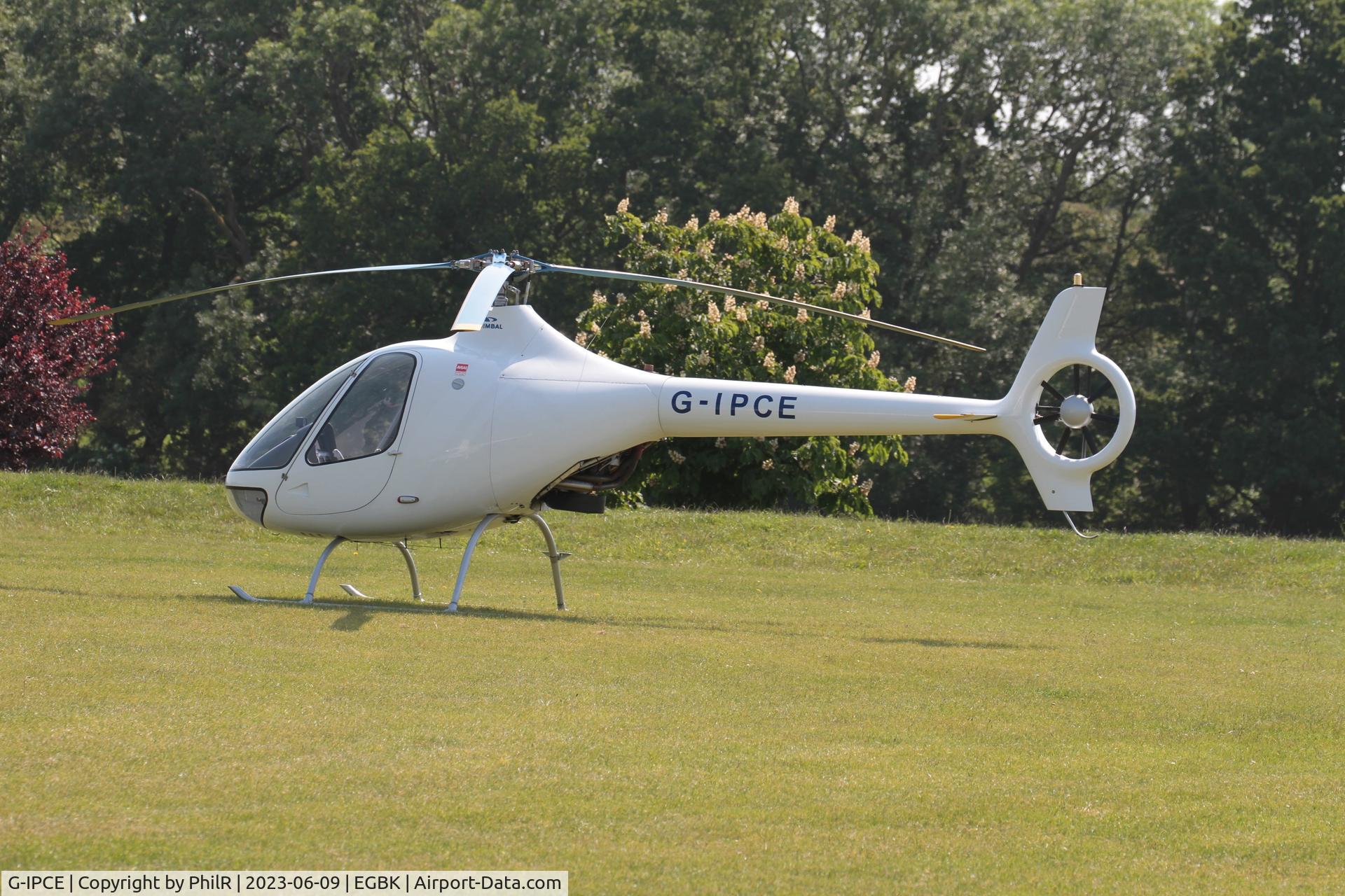 G-IPCE, 2011 Guimbal Cabri G2 C/N 1027, G-IPCE 2011 Guimbal Cabri G2 AeroExpo Sywell 09.06.23