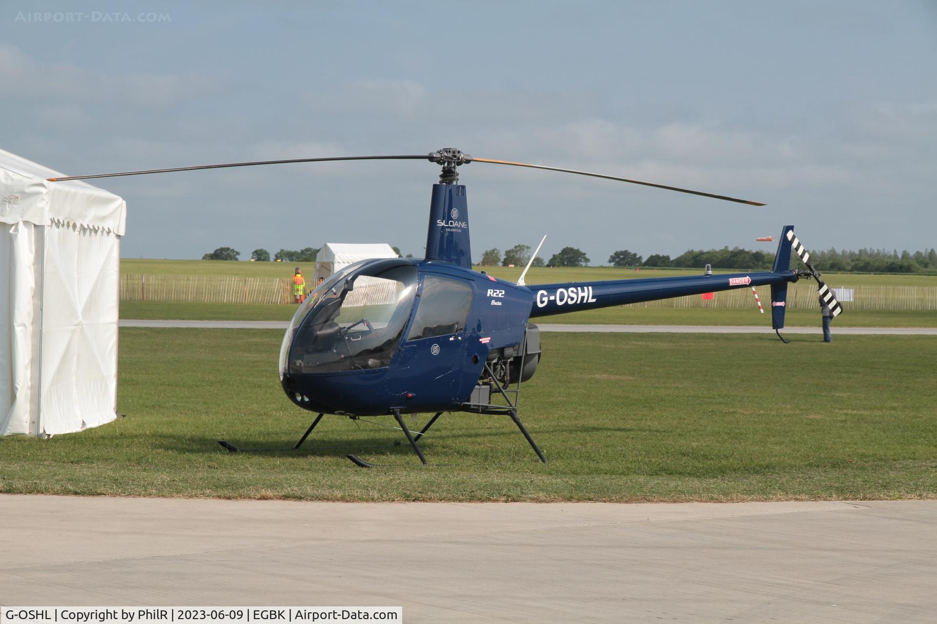 G-OSHL, 1989 Robinson R22 Beta C/N 1000, G-OSHL 1989 Robinson R22 Beta AeroExpo Sywell