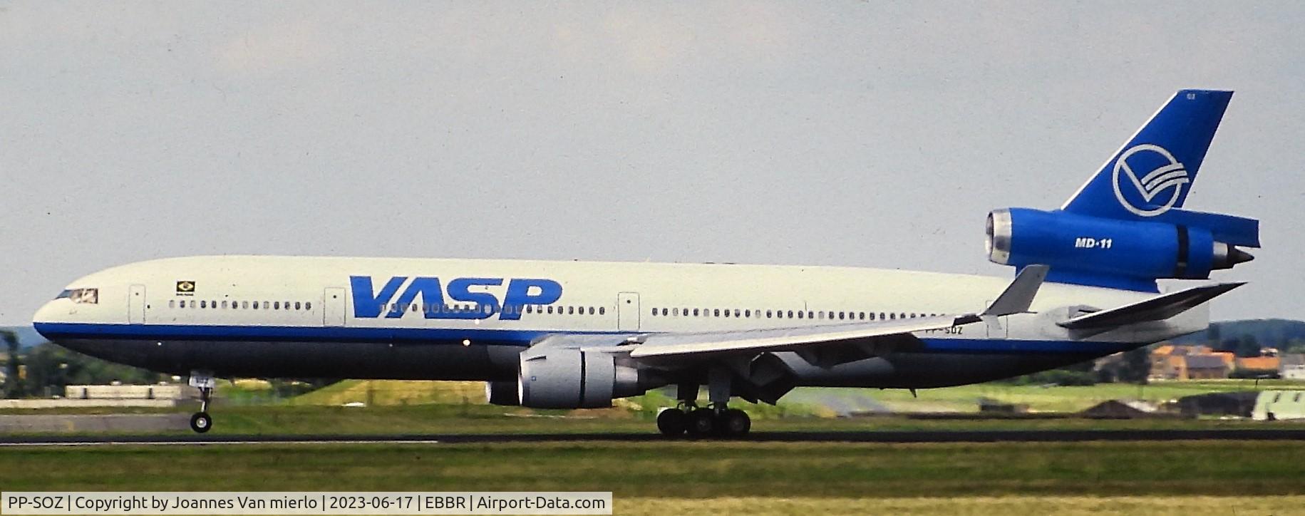 PP-SOZ, 1992 McDonnell Douglas MD-11F C/N 48414, Slide scan