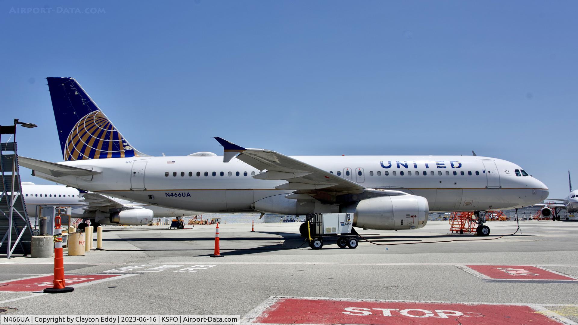 N466UA, 2000 Airbus A320-232 C/N 1343, SFO 2023.