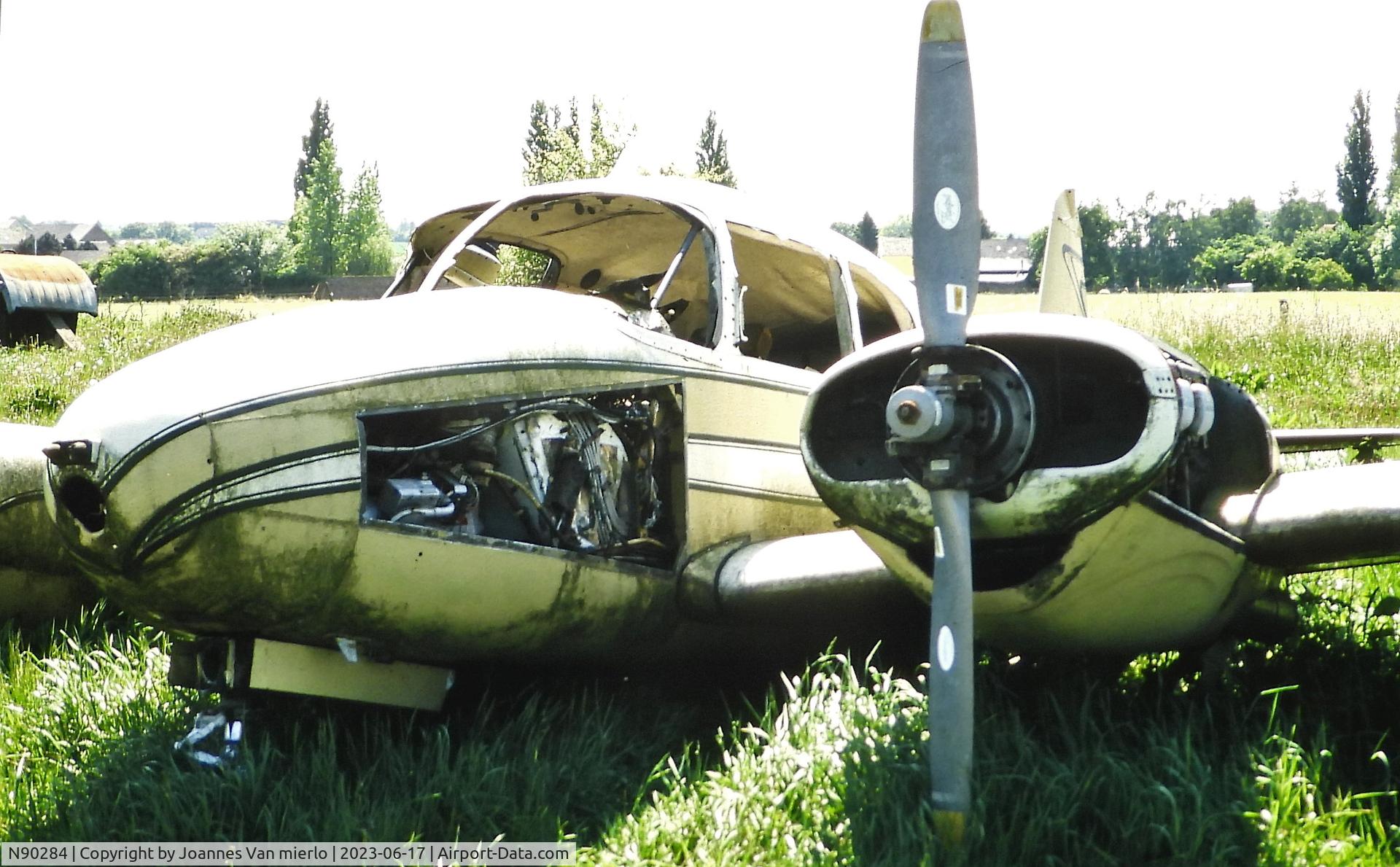 N90284, 1958 Piper PA-23-160 Apache C/N 23-1269, Slide scan
