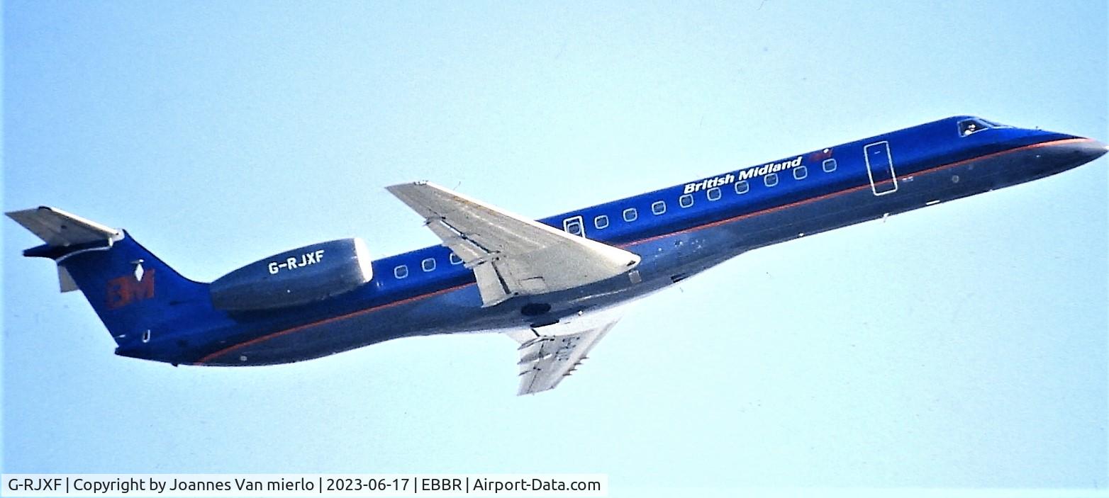 G-RJXF, 2000 Embraer EMB-145EP (ERJ-145EP) C/N 145280, T/O EBBR 25R Slide-scan