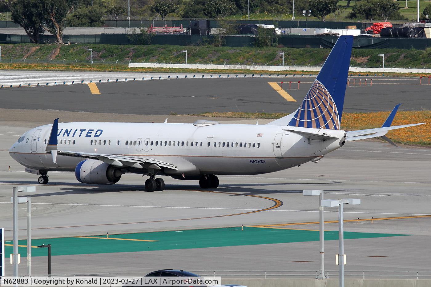 N62883, 2015 Boeing 737-924/ER C/N 42202, at lax