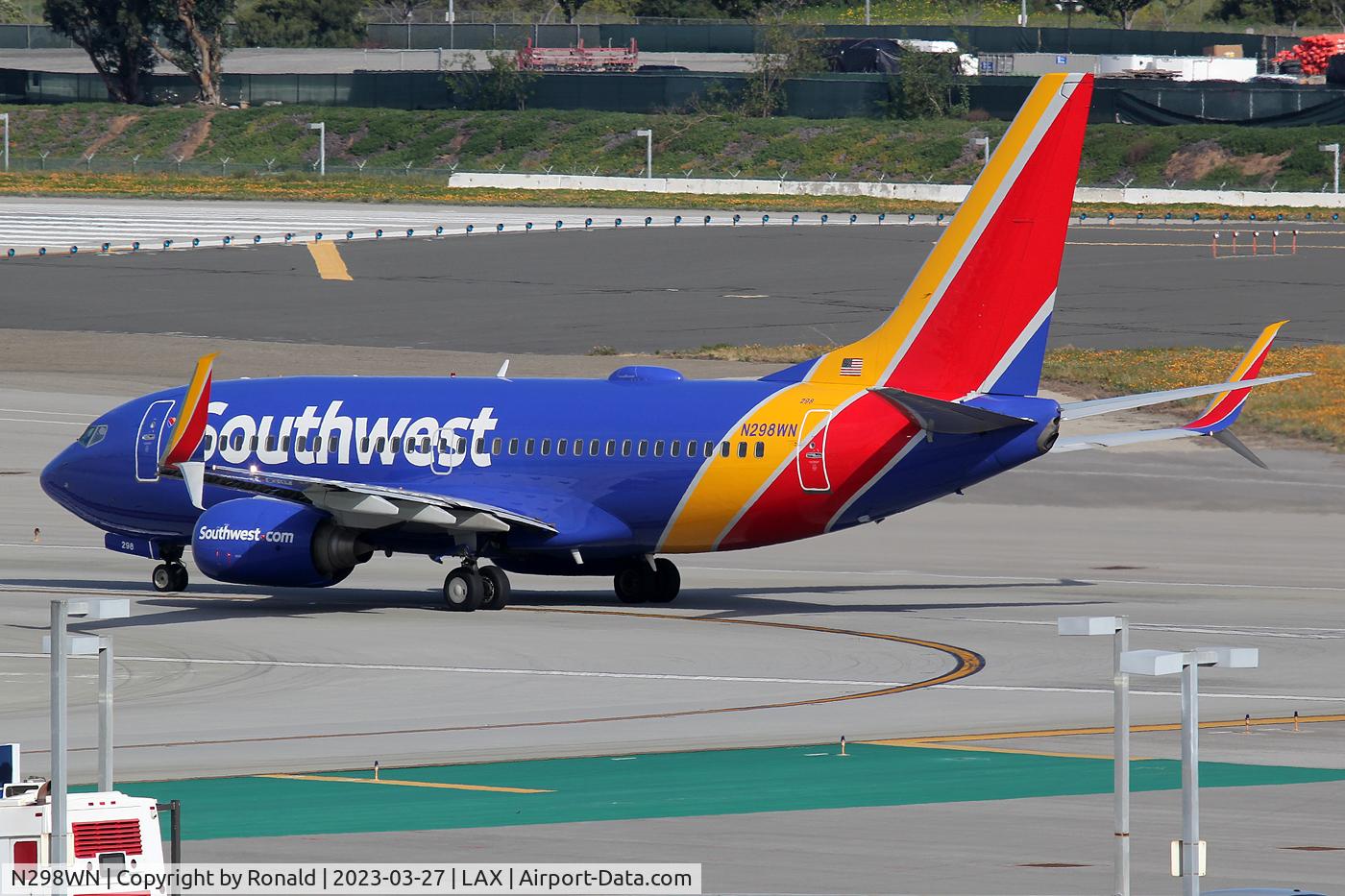 N298WN, 2007 Boeing 737-7H4 C/N 32543, at lax