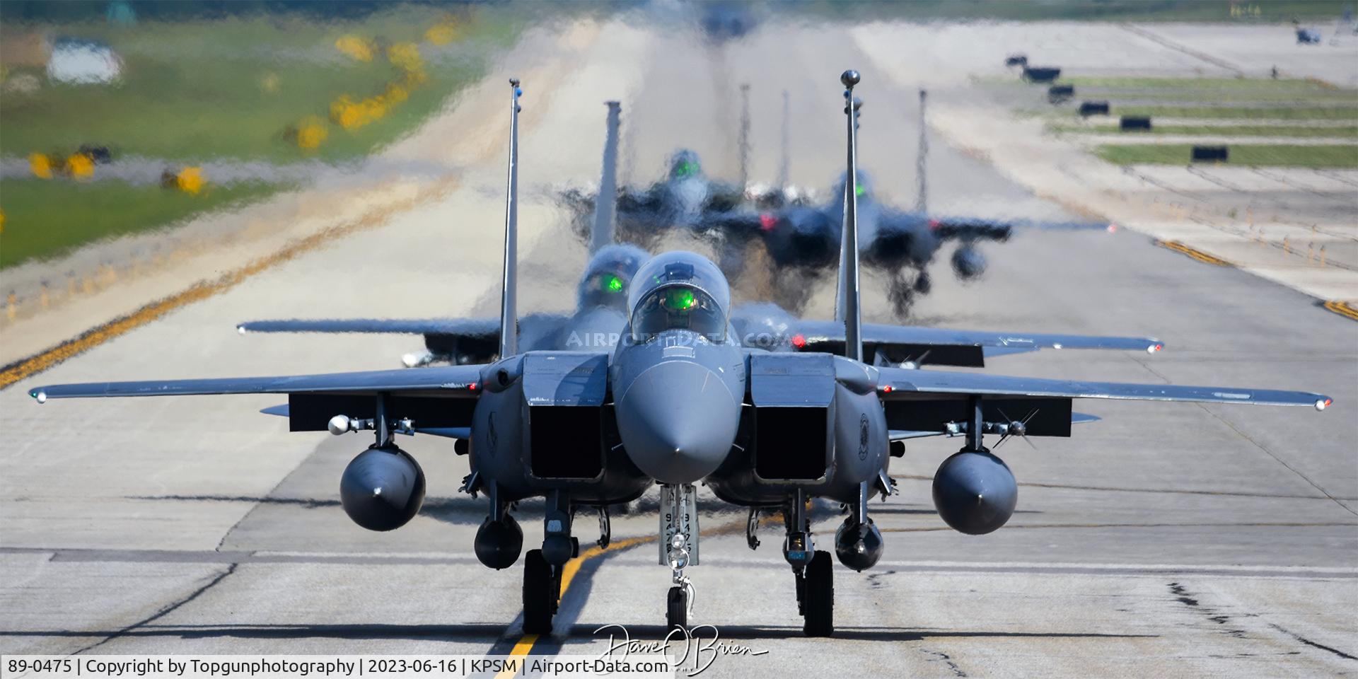89-0475, 1989 McDonnell Douglas F-15E Strike Eagle C/N 1122/E097, SIEGE Flight taxiing up to RW34