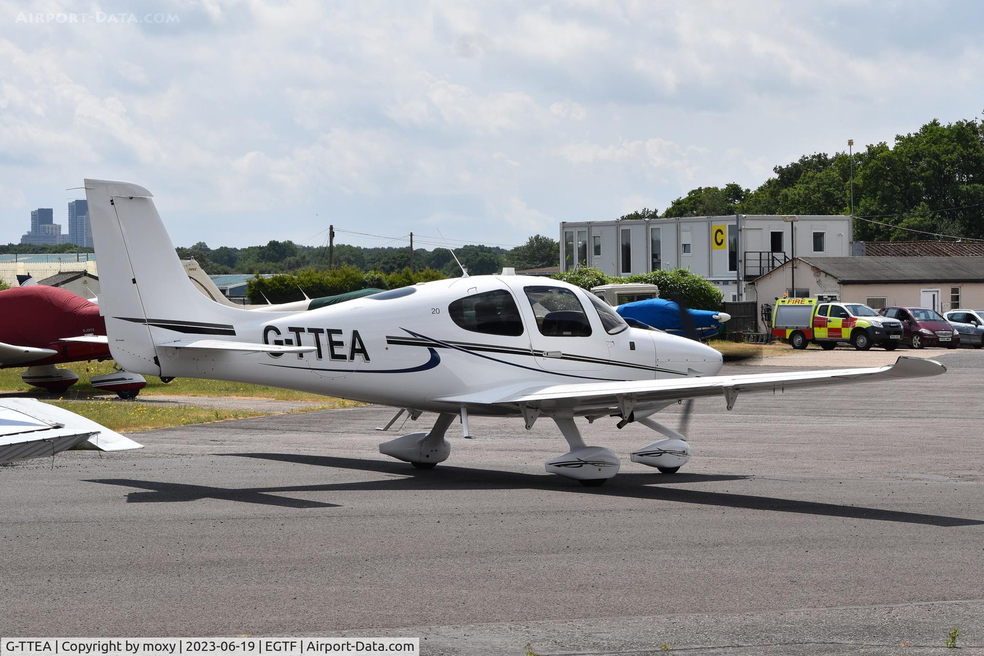 G-TTEA, 2017 Cirrus SR20 C/N 2351, Cirrus SR20 at Fairoaks. Ex N55557