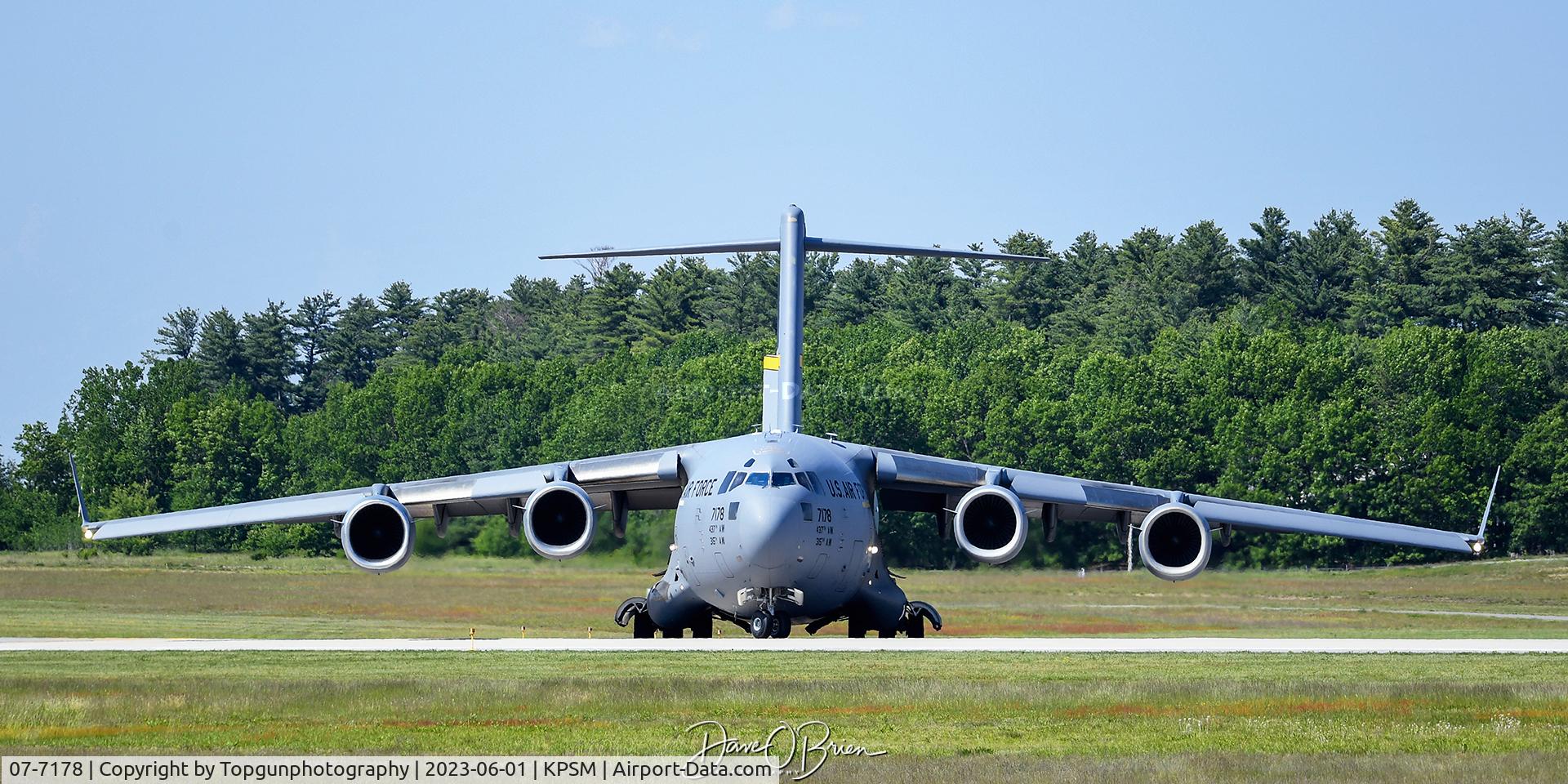 07-7178, 2008 Boeing C-17A Globemaster III C/N F-195, REACH570 taking RW16 for takeoff