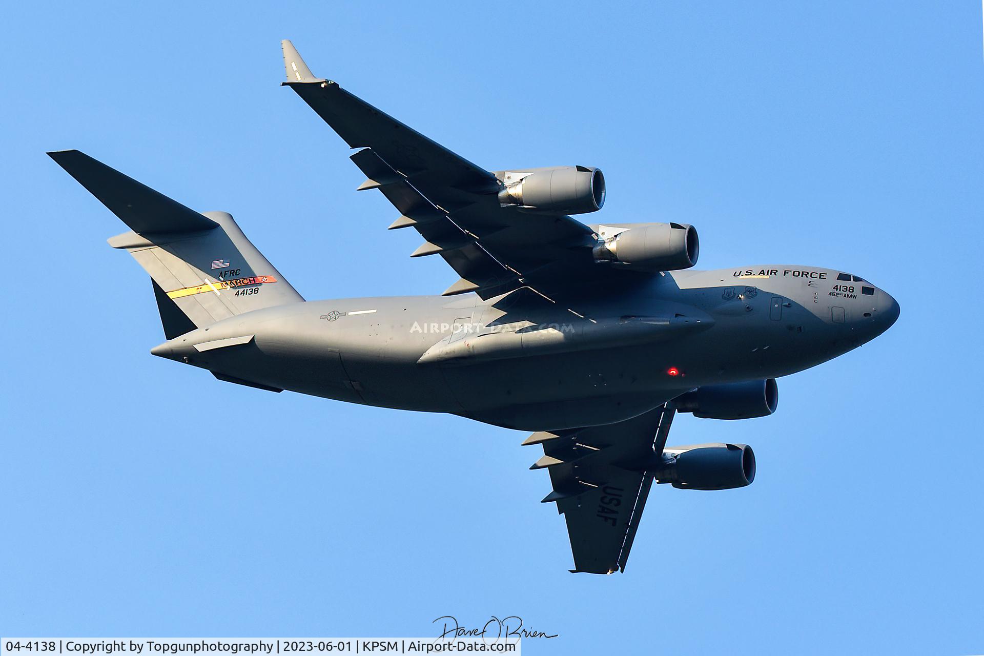 04-4138, 2004 Boeing C-17A Globemaster III C/N P-138, SLAM96 off over the pond