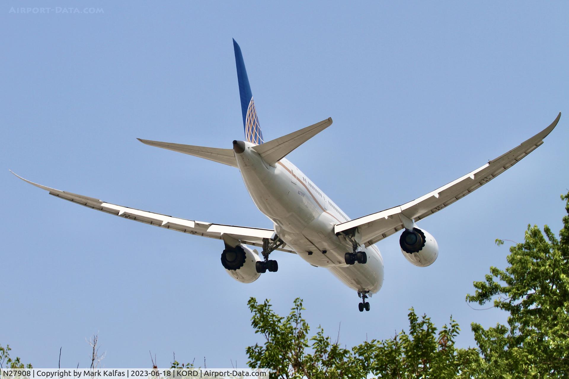 N27908, 2013 Boeing 787-8 Dreamliner C/N 36400, United Airlines B788 N27908 operating as UA908 from AMS to ORD