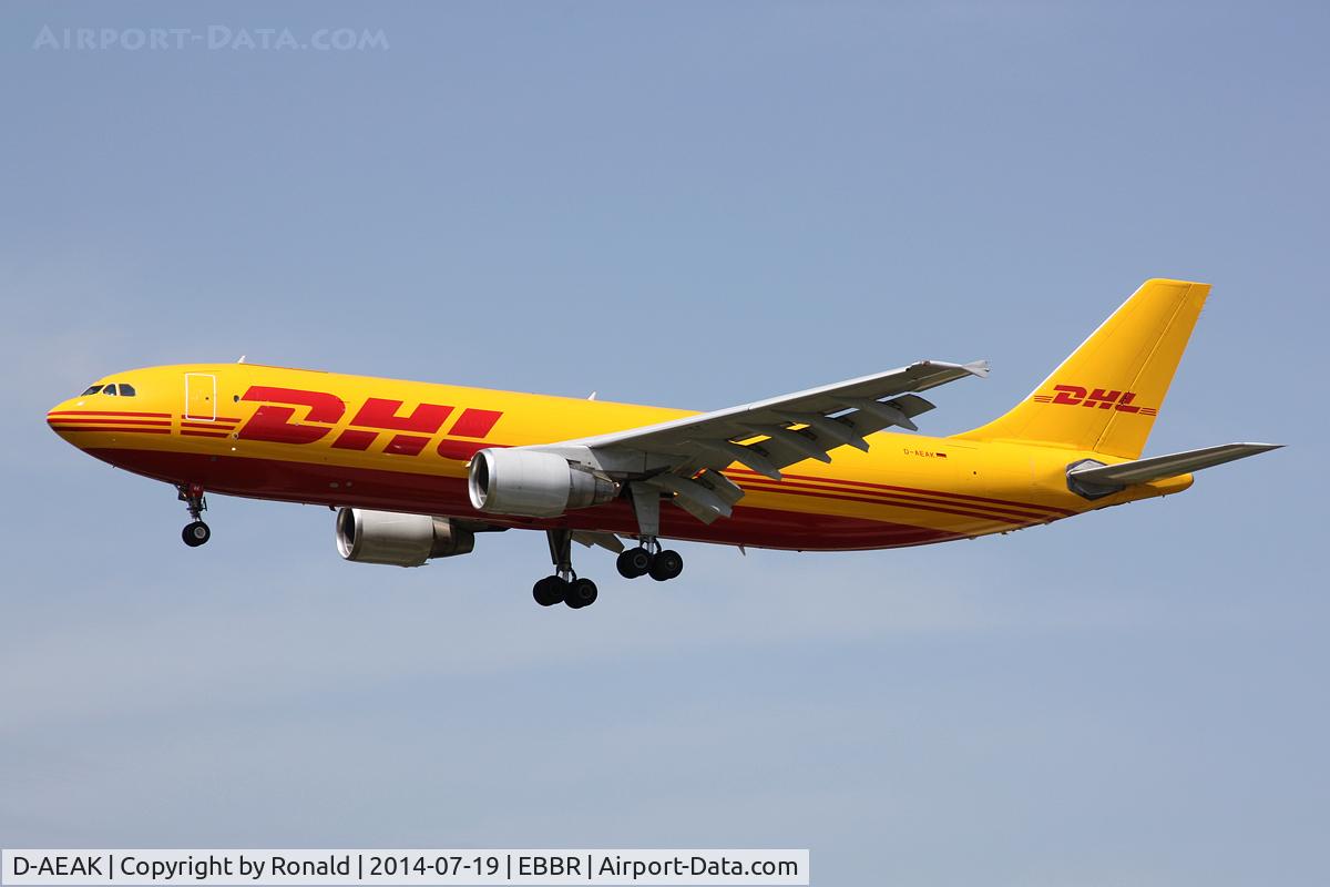 D-AEAK, 1992 Airbus A300B4-622R(F) C/N 670, at bru