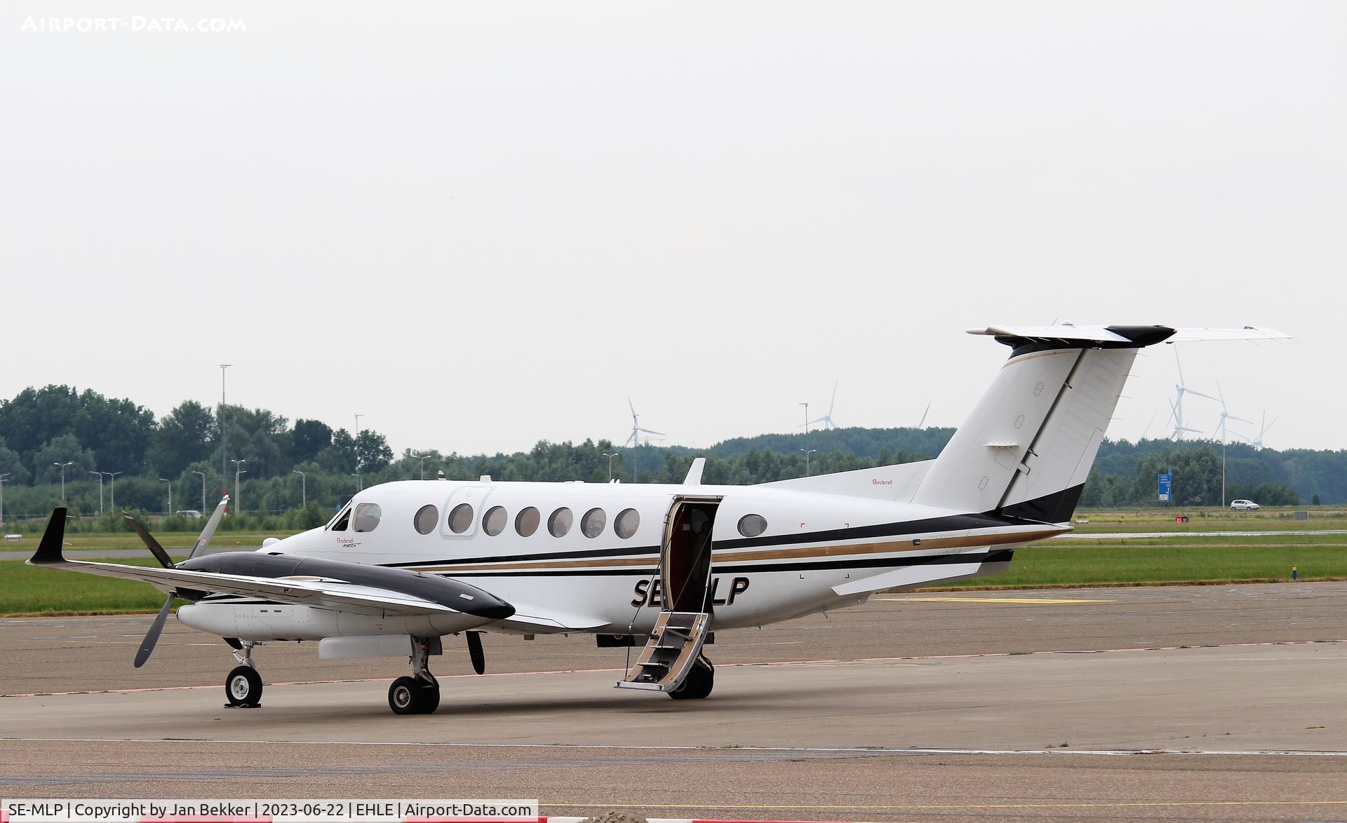 SE-MLP, 2000 Beech Super King Air 350 C/N FL-300, Lelystad Airport