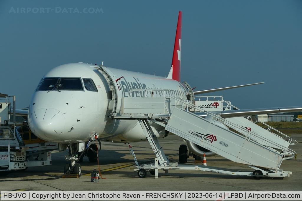 HB-JVO, 2009 Embraer 190LR (ERJ-190-100LR) C/N 19000294, LX242 to Zurich