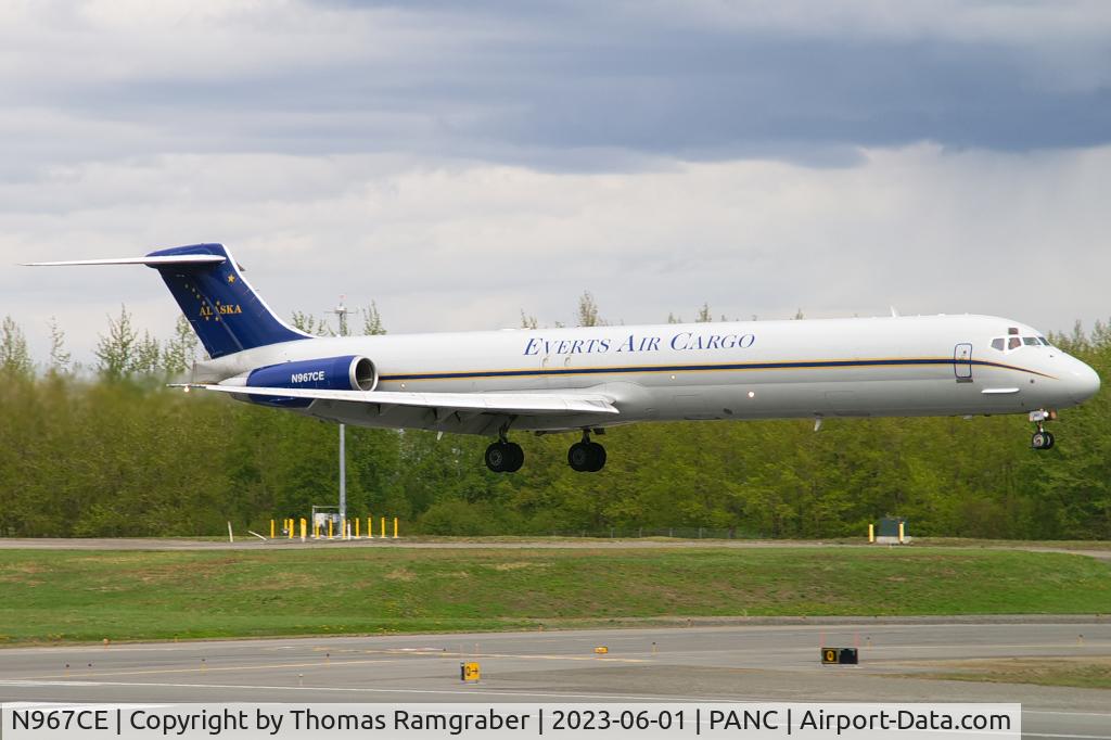 N967CE, 1990 McDonnell Douglas MD-83 (DC-9-83) C/N 49855, Everts Air Cargo MDD MD-83(SF)