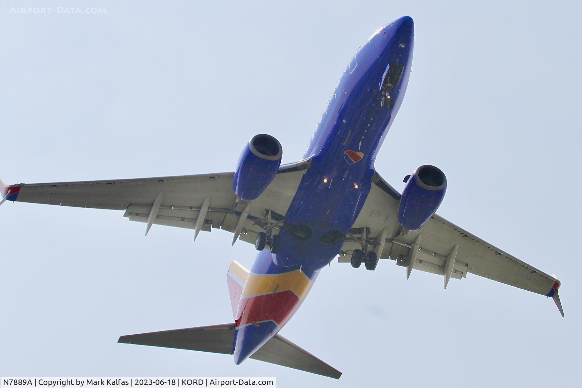 N7889A, 2005 Boeing 737-79L C/N 34023, SouthWest B737 N7889A operating as SWA3061 from DAL to ORD, on approach to 10L O'Hare Int'l