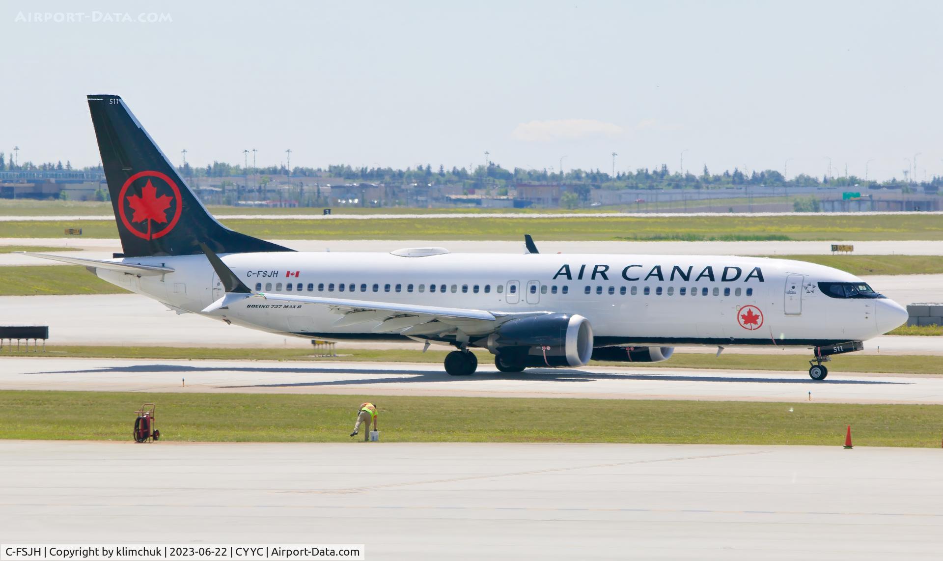 C-FSJH, 2018 Boeing 737-8 C/N 61218, Arrived from EWR