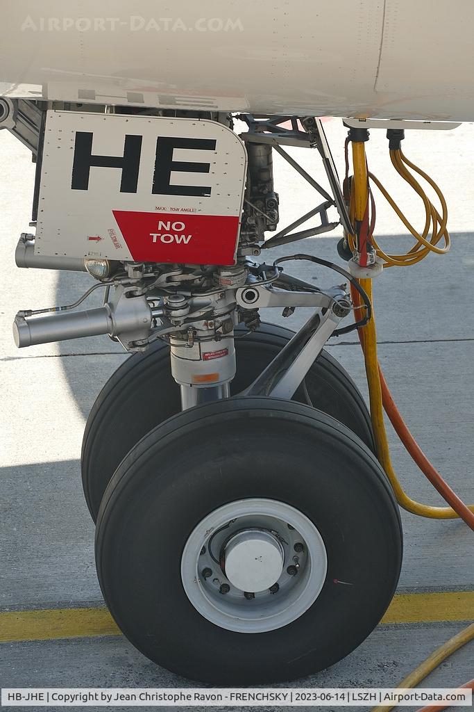 HB-JHE, 2009 Airbus A330-343 C/N 1084, Swiss